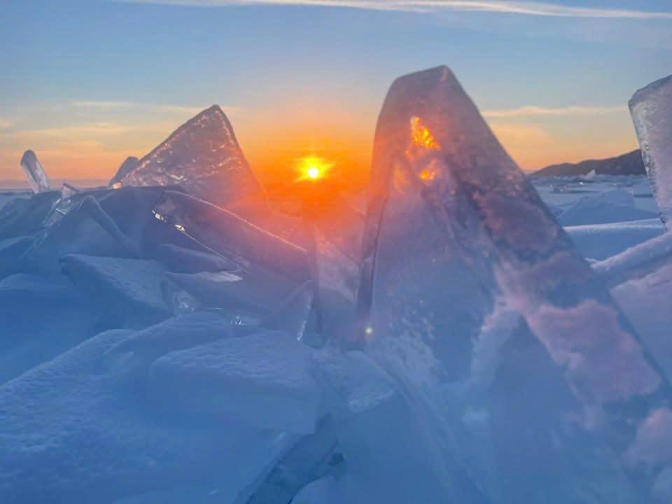 KHÁM PHÁ HỒ BAIKAL MÙA BĂNG XANH 2026