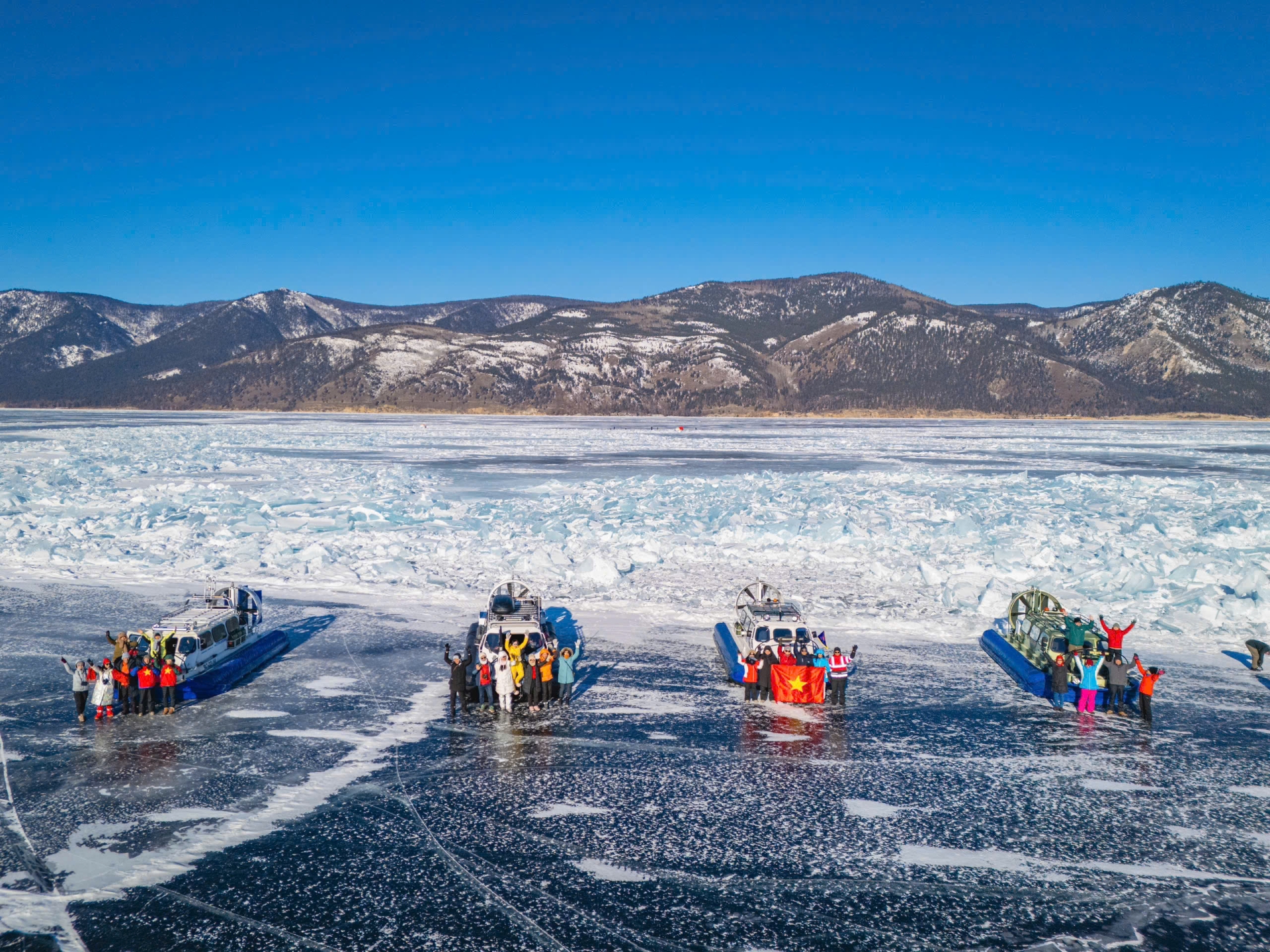 KHÁM PHÁ HỒ BAIKAL MÙA BĂNG XANH 2026
